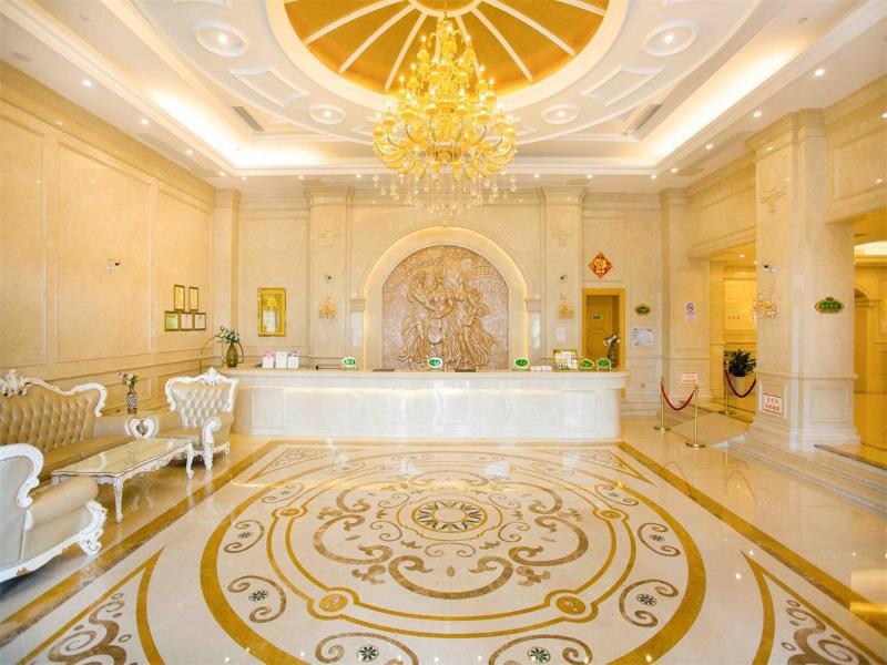 Hotel Vienna International Hongqiao Hub Malu 2*